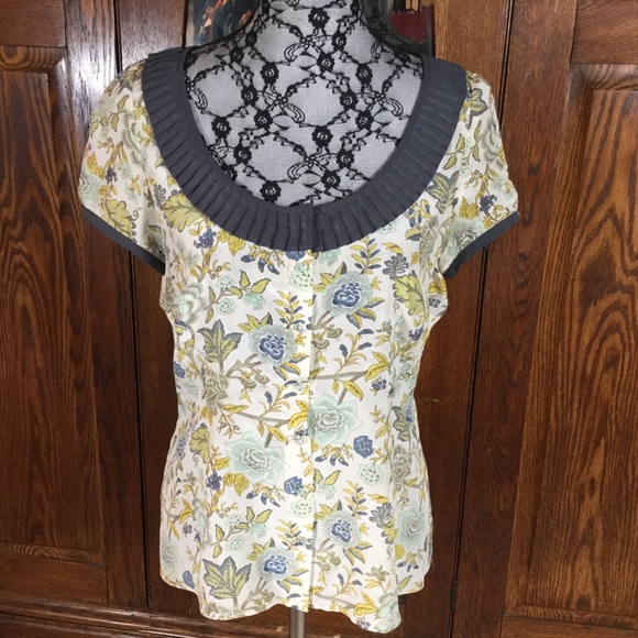 Anthropologie Tops - Diodore by Anthropologie Cream Floral Silk Blouse